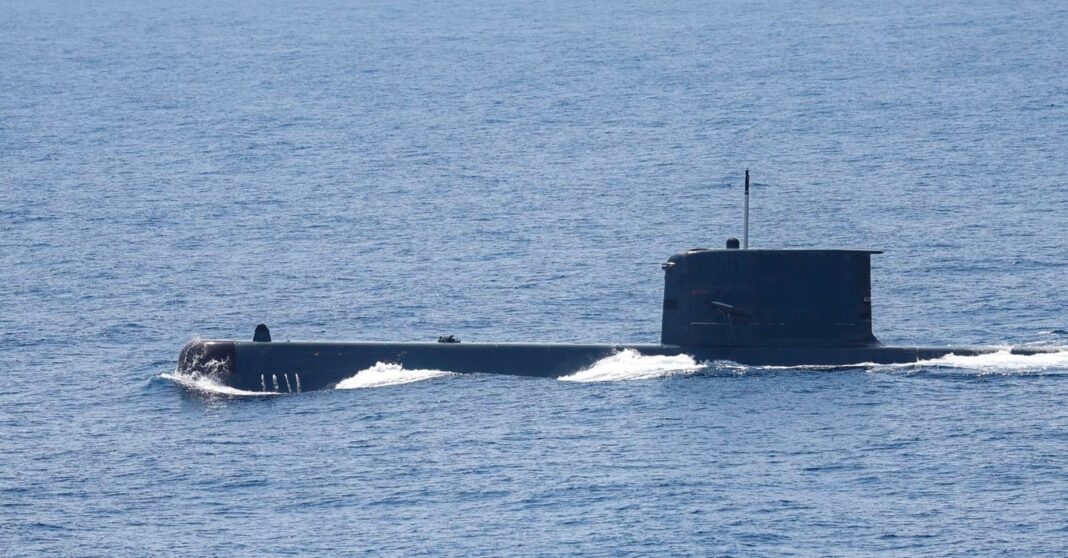 proposta-do-governo:-a-marinha-pode-afundar-aqueles-que-ameacam-cabos-submarinos