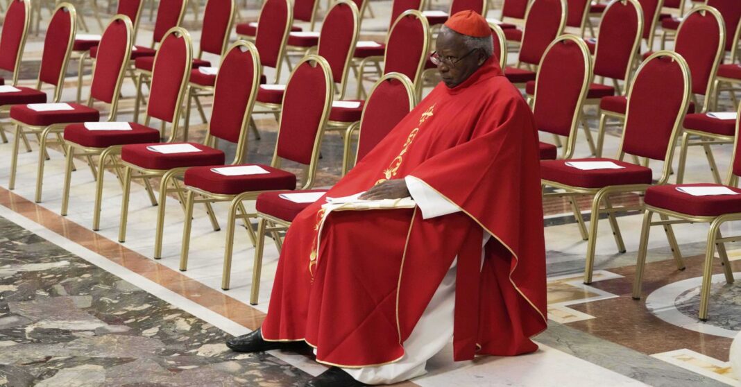 njue,-o-cardeal-excluido-do-conclave-“sem-motivo”:-“eu-nao-estou-doente”.-mas-o-vaticano-nega