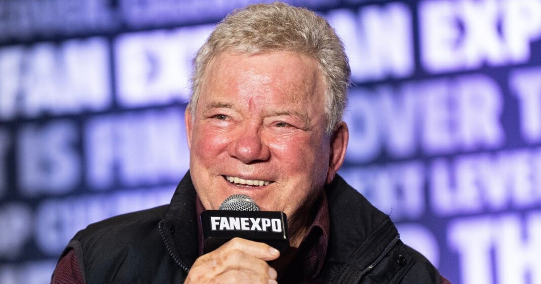 a-lenda-da-tv-william-shatner-dispara-de-volta-a-trump