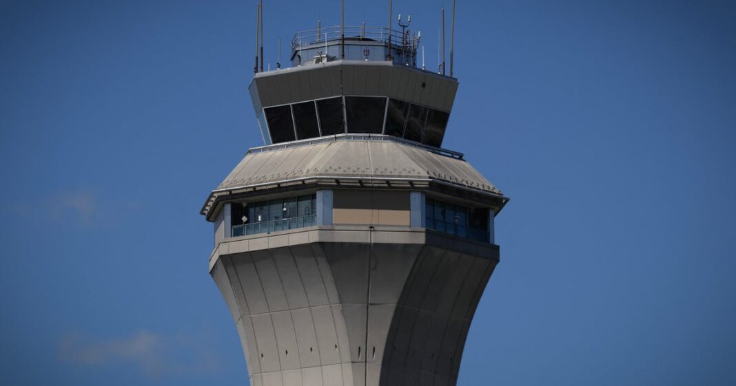 o-radar-de-controle-de-trafego-aereo-de-newark-cai-novamente