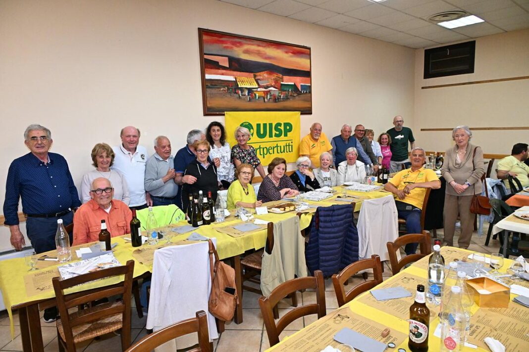 pistoia,-a-festa-dos-juizes-uisp-da-secao-de-podismo
