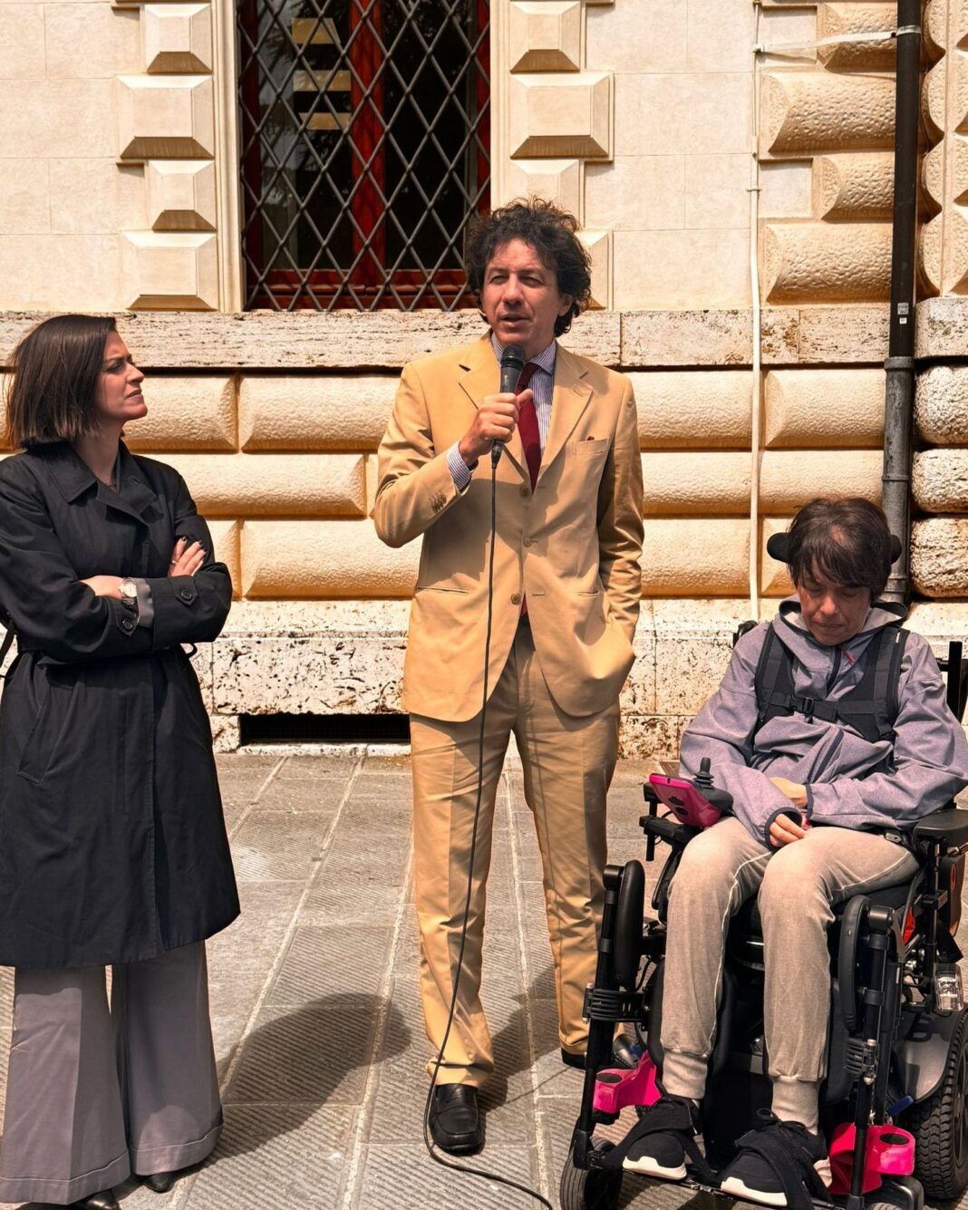 suicidio-assistido,-a-colecao-de-assinaturas-para-a-lei-regional-tambem-comeca-em-perugia