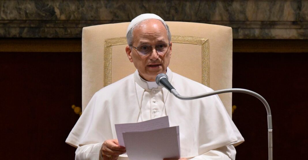 do-anel-do-pescador-ao-pallium,-eis-como-o-ritual-da-primeira-missa-oficial-do-novo-papa-funciona