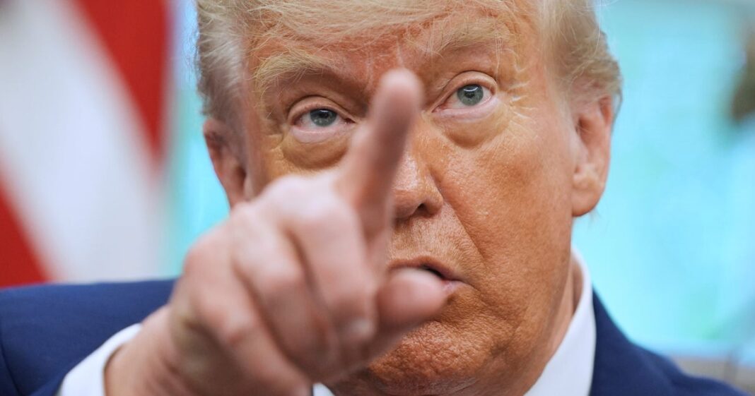trump-fumaca-depois-que-o-walmart-cita-suas-politicas-para-aumentos-de-precos: