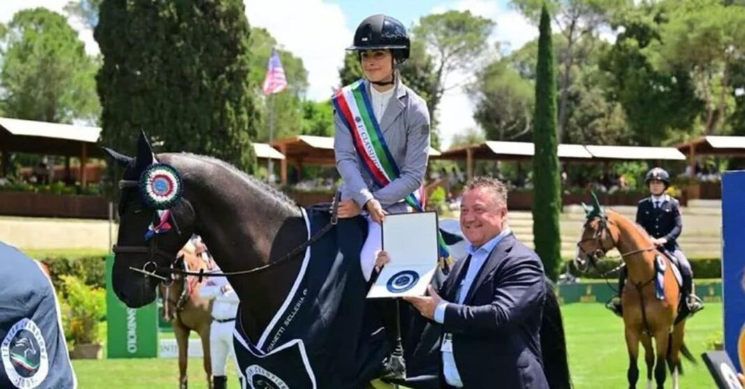 marie-ferrero:-da-heranca-de-confeitaria-ate-a-vitoria-no-cavalo-em-piazza-di-siena