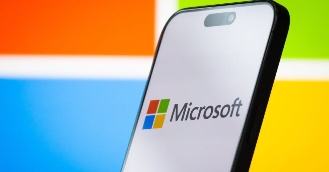 o-microsoft-ditches-law-firm-que-tratou-de-trump-–-e-contrata-o-adversario-da-casa-branca
