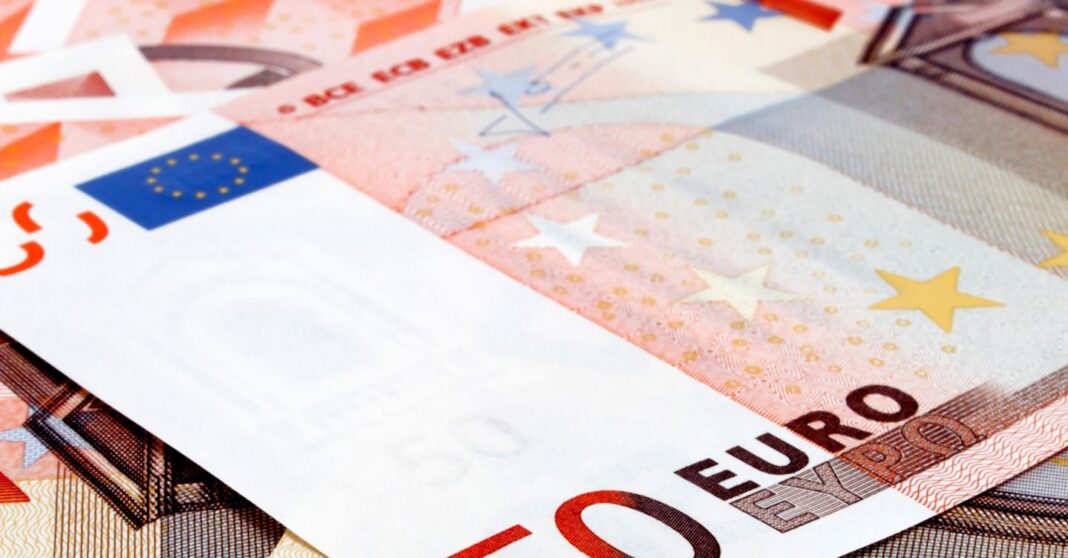 producao-de-bacacoes-de-queda:-aumento-falso-descoberto,-concentre-se-em-cortes-de-20-e-50-euros