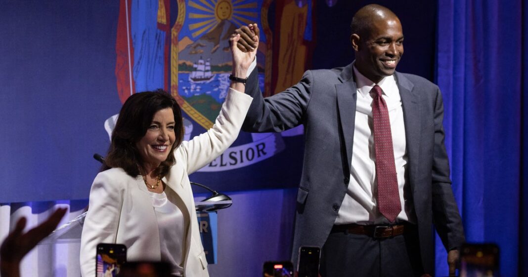 a-governadora-de-nova-york,-kathy-hochul
