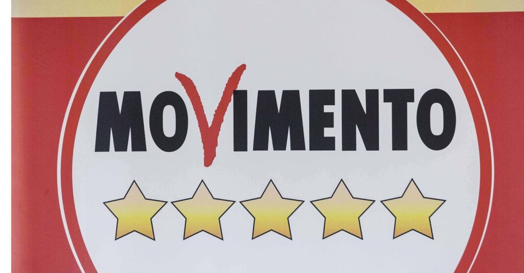 beppe-grillo:-rumo-a-acao-legal-para-recuperar-a-posse-de-um-simbolo-e-nome-m5s