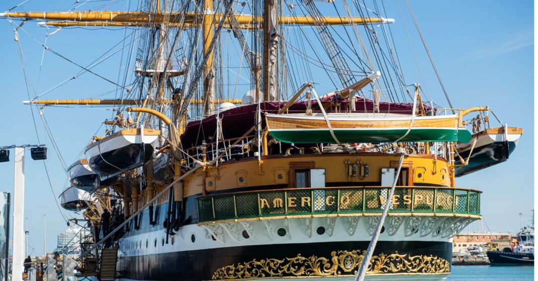 o-amerigo-vespucci-em-livorno,-visitas-esgotadas-e-porta-medici-fechada-ao-trafego