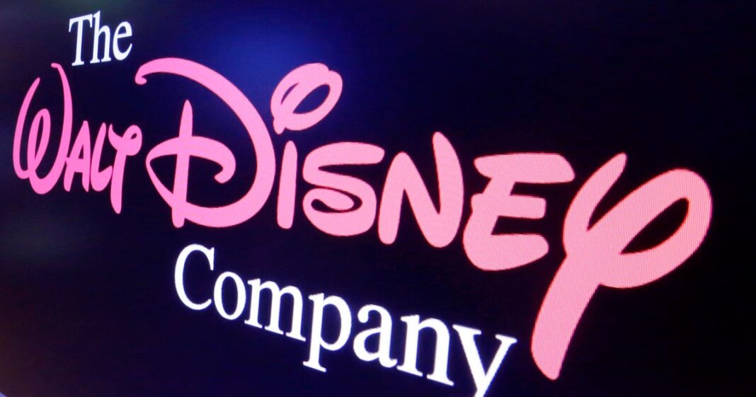 disney,-universal-slam-ai-company-como
