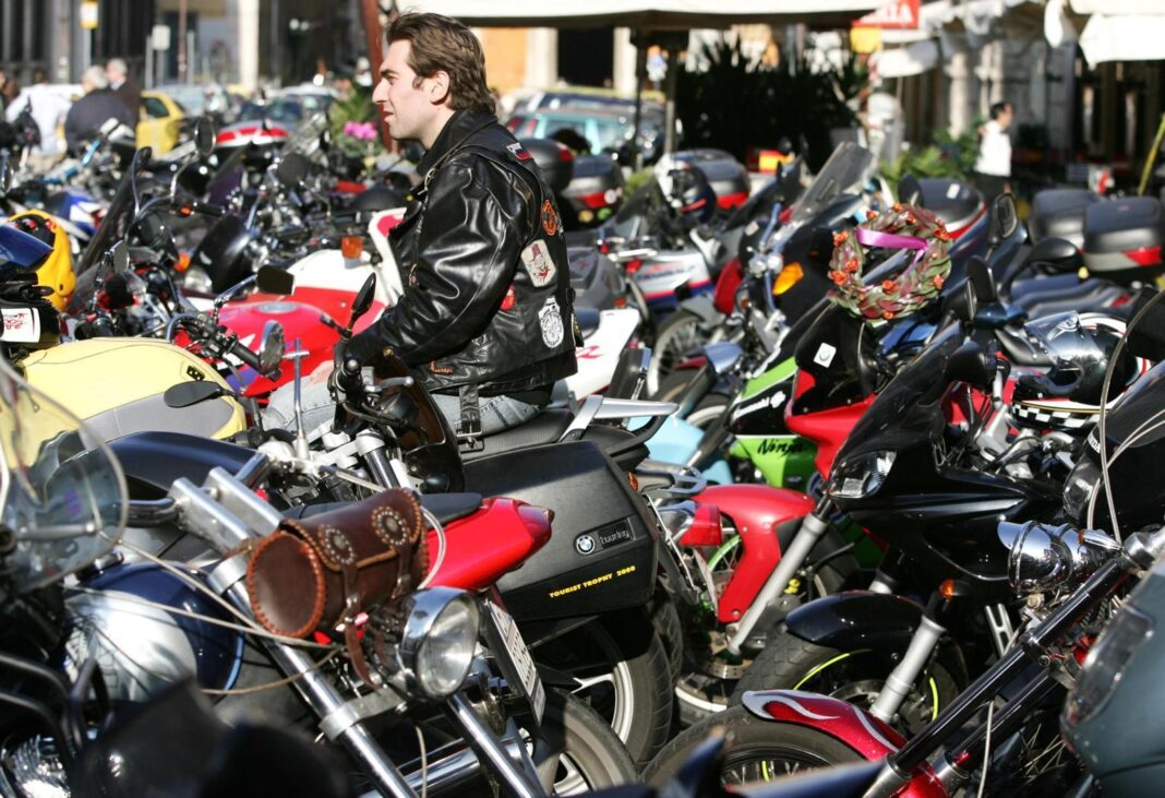 motocicleta-rc,-a-montante-de-ate-19%-na-toscana.-onde-voce-paga-mais