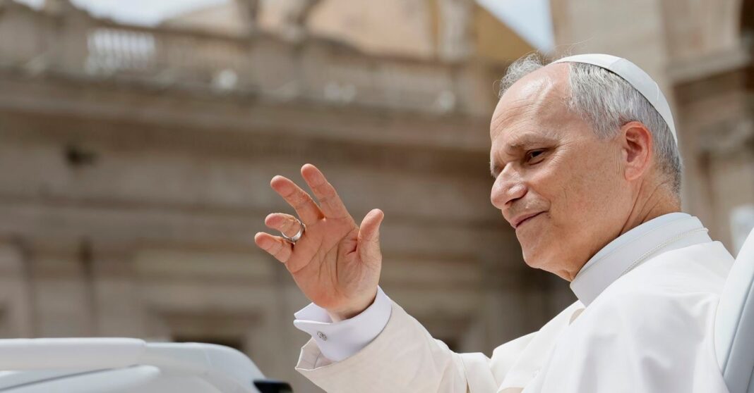 o-papa:-“vamos-montar-para-procurar-solucoes-de-guerra”