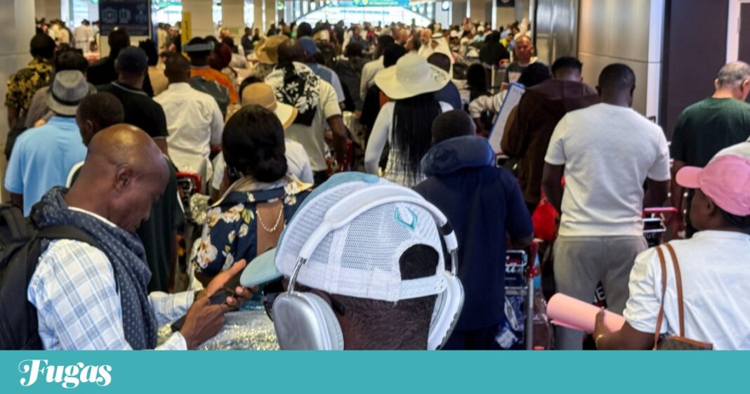 catar:-caos-para-milhares-de-passageiros-retidos-no-aeroporto-de-doha.-dubai-com-longas-filas