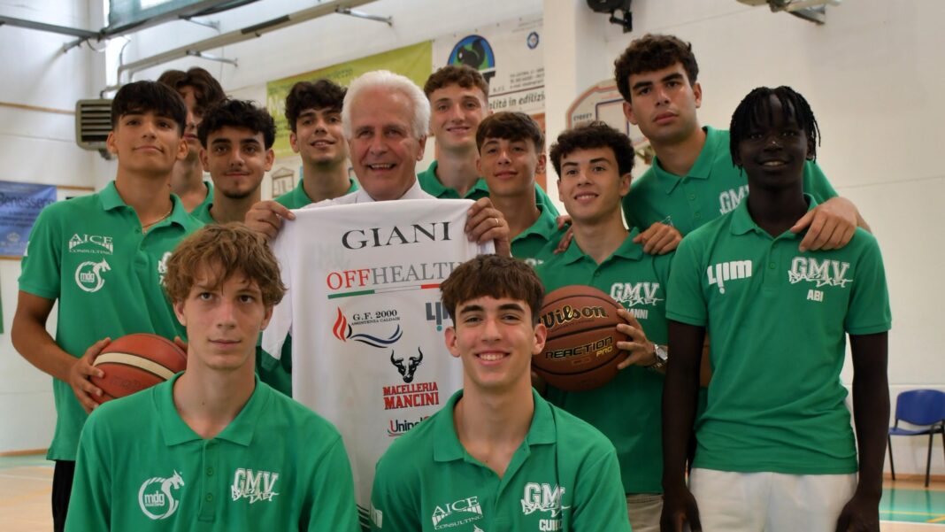 basket,-eugenio-giani-corta-a-fita-para-a-reconstrucao-do-ginasio-ghezzano