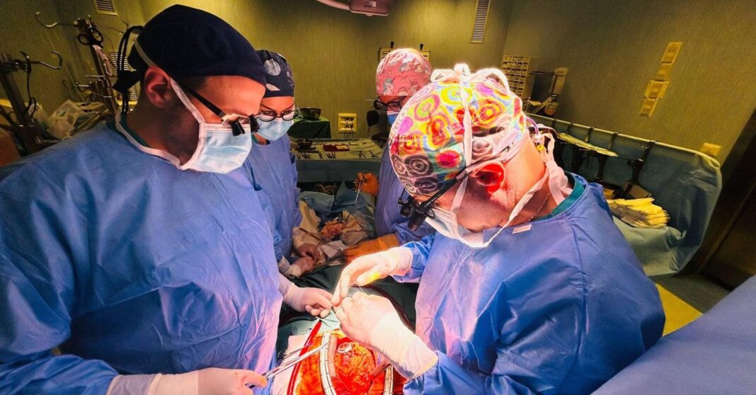 turim:-transplante-duplo-de-living-salva-6-meses.-parte-do-figado-doado-pela-mae