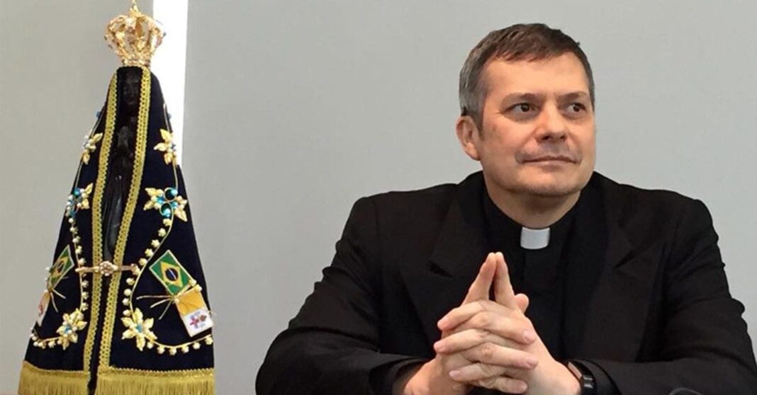 jubileu-dos-influenciadores-catolicos,-padre-lucio-ruiz:-“faith-tambem-vive-digital”