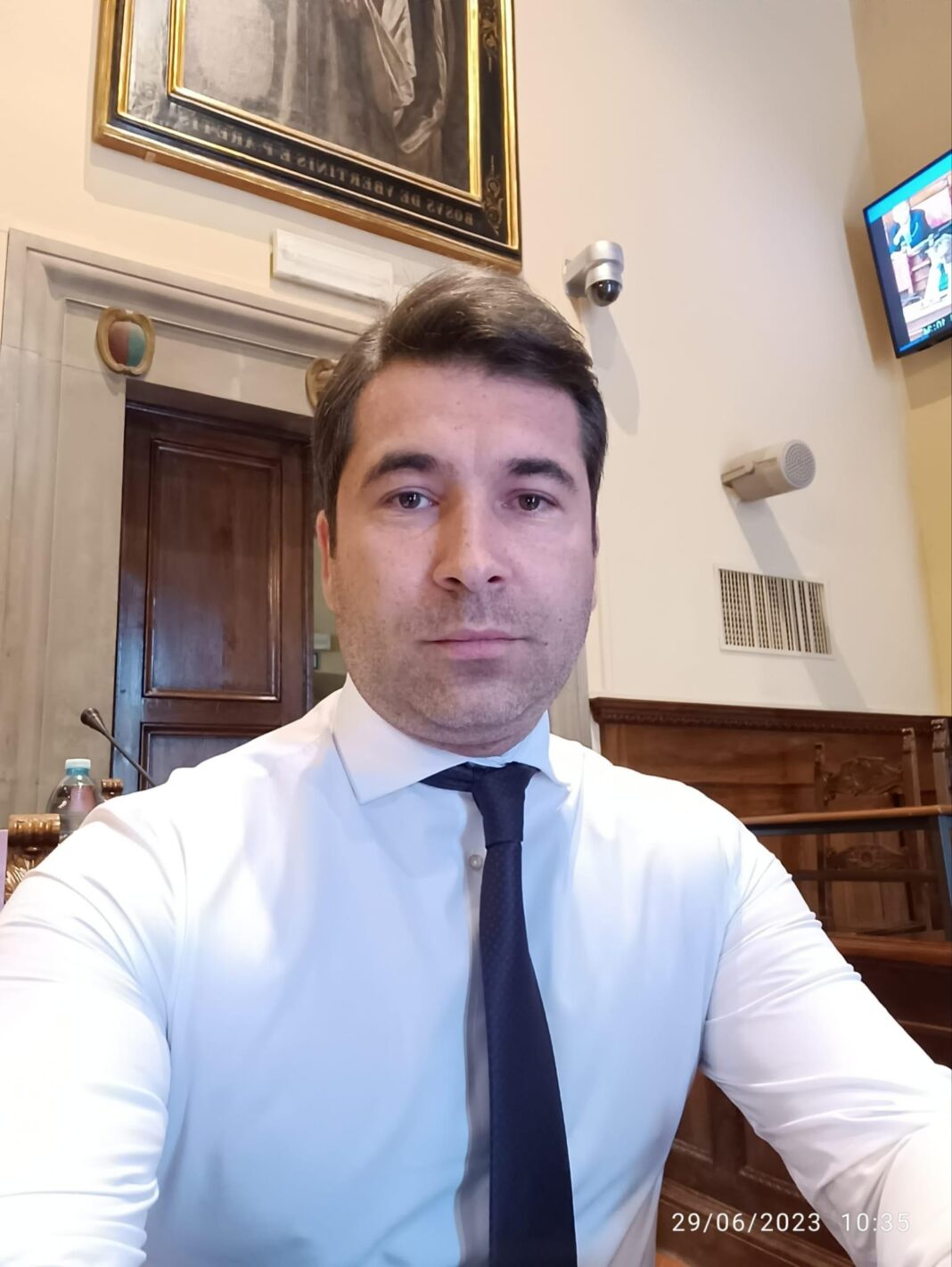 rossi-(lega):-academias-abertas-em-pescaiola-e-indicador