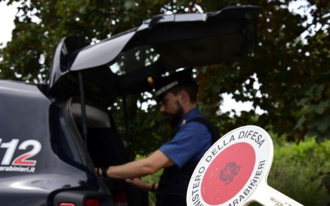 mulher-encontrada-morta-em-um-caminho-com-varias-feridas,-investigacoes-dos-carabinieri