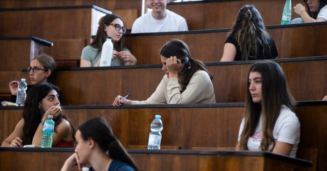 teste-de-medicina,-o-negocio-dos-cursos-de-preparacao-se-reinventa:-e-assim