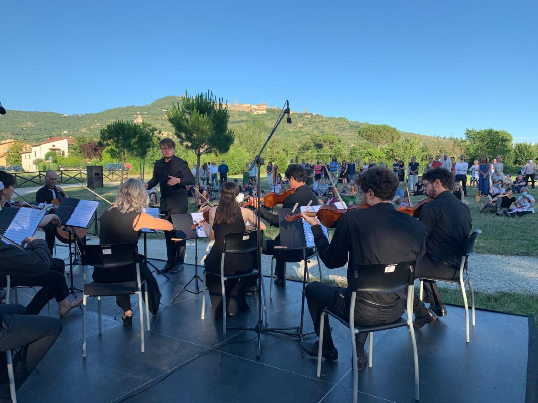 cortona,-“the-wedding-of-figaro”-encenado-no-parque-arqueologico-do-sodo