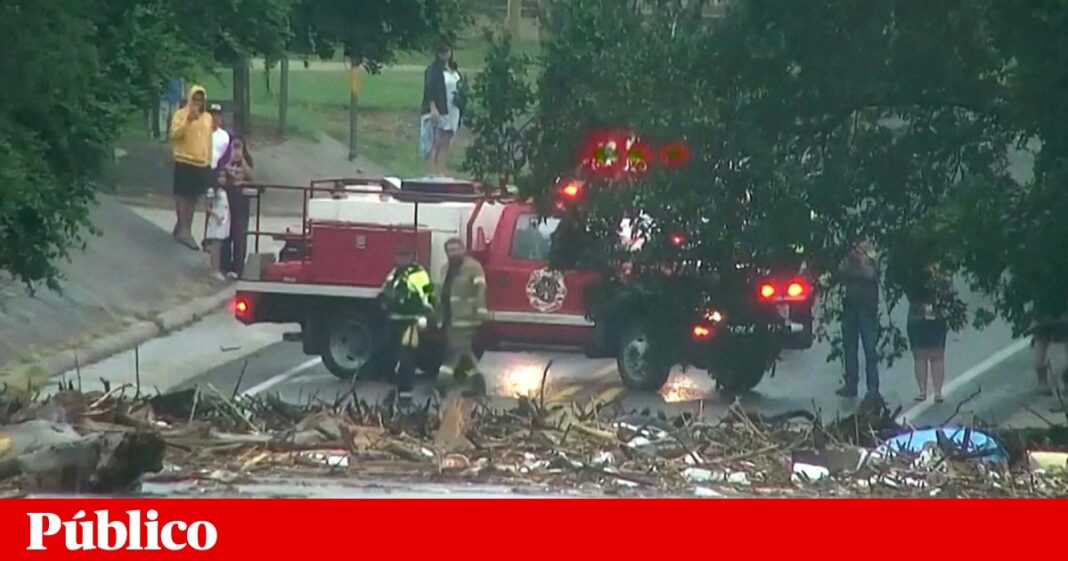 inundacoes-repentinas-no-texas-deixam-13-mortos.-existem-mais-de-20-jovens-desaparecidos