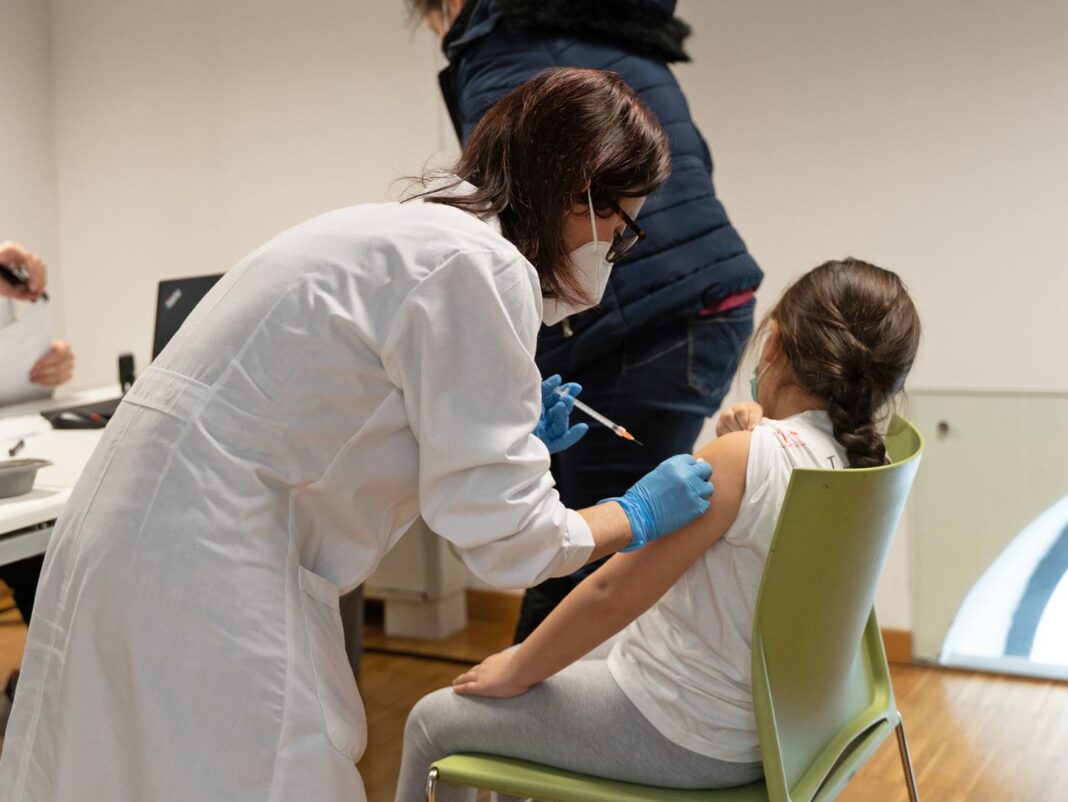 alarme-de-morbill-e-scarletina,-infeccoes-na-infancia-estao-de-volta.-a-importancia-das-vacinas