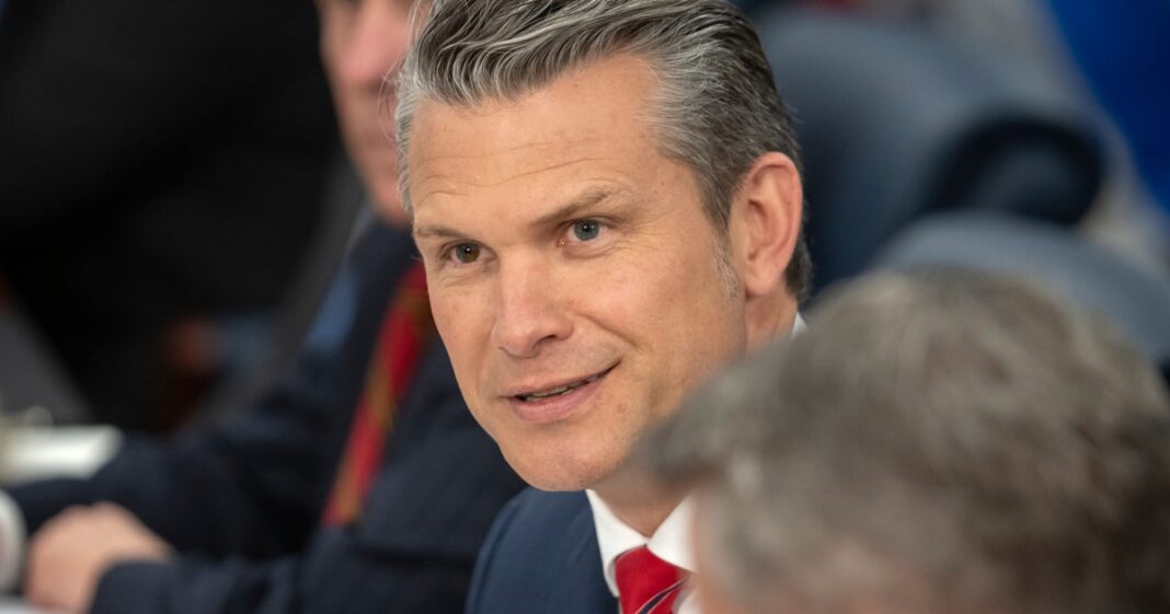 hegseth-revela-o-plano-de-deter-imigrantes-em-bases-militares-em-indiana,-nova-jersey