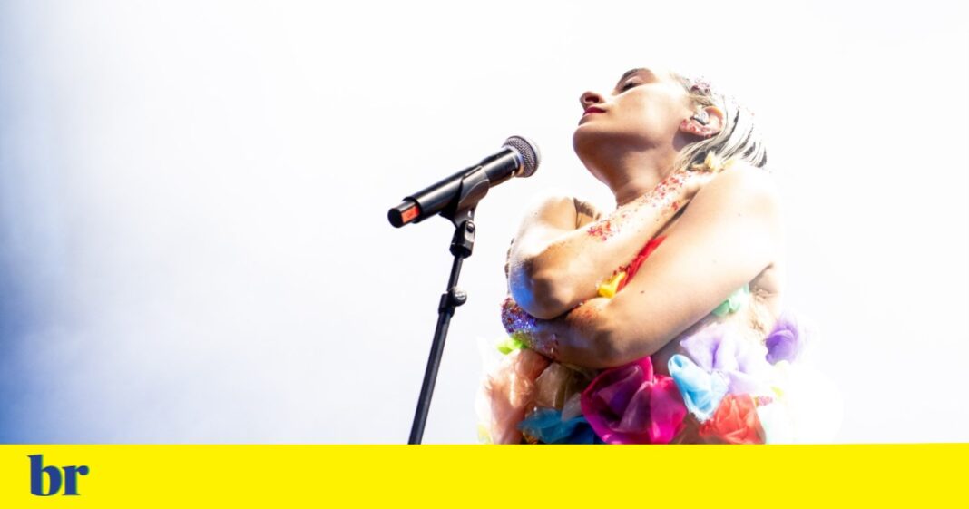 tres-dias-de-musica,-diversao-e-arte-em-amarante:-mimos-da-democracia