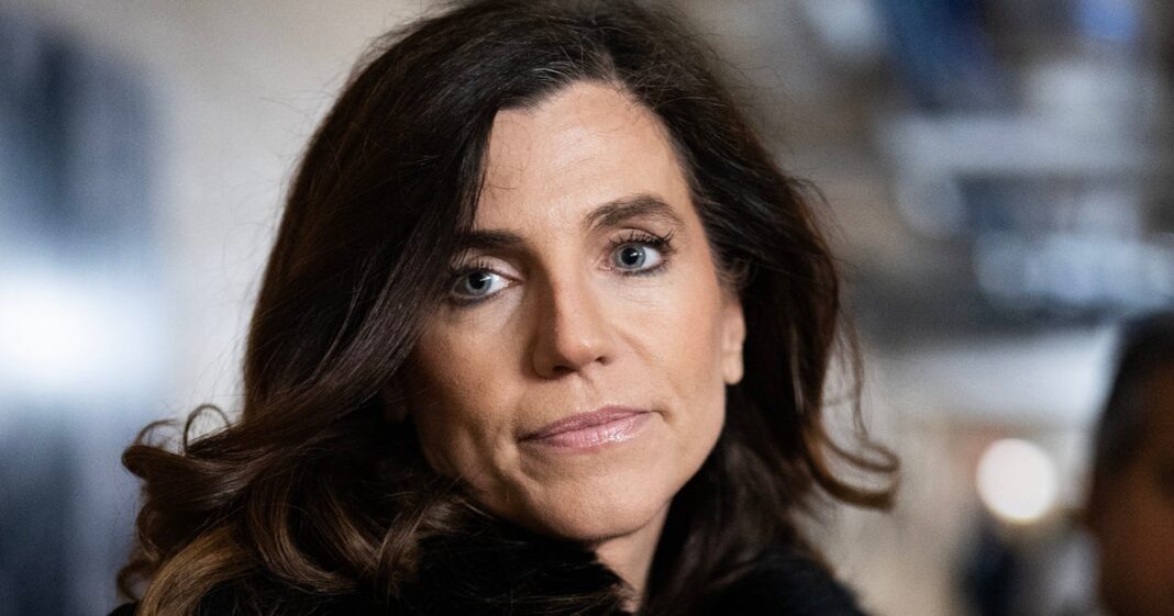 ‘uhhh,-o-que?’:-nancy-mace,-trump-colloldplay-kiss-cam-meme-deixa-os-criticos-confusos