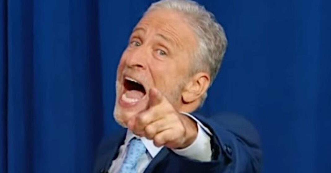 jon-stewart-atinge-trump-diretamente-no