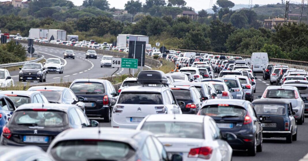 feriados:-em-18-milhoes-de-viagens,-70%-ficam-na-italia.-gasto-de-18-bilhoes