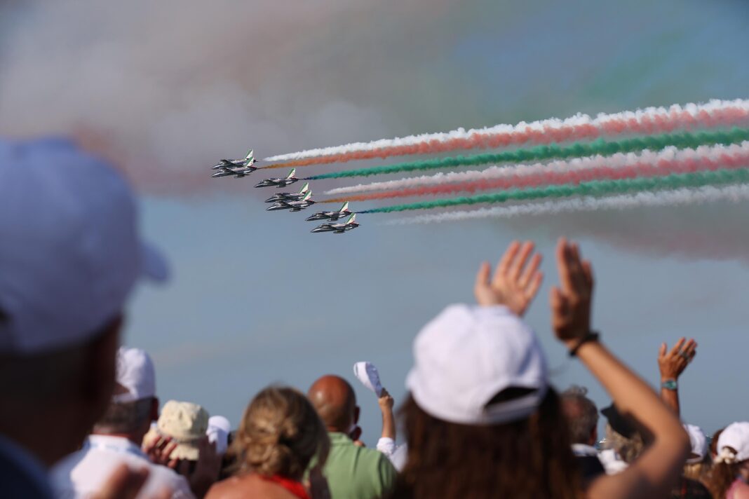 frecce-tricolori-la-spezia-2025,-the-timetables-e-the-program-of-the-great-show