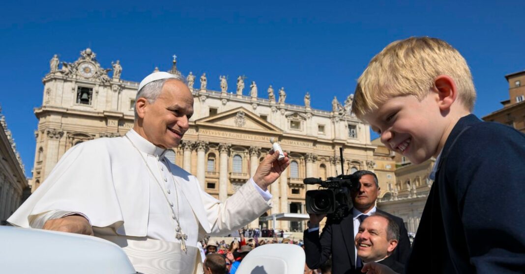 o-papa-expande-o-bem-estar-dos-funcionarios-do-vaticano:-5-dias-pagos-pelos-novos-pais
