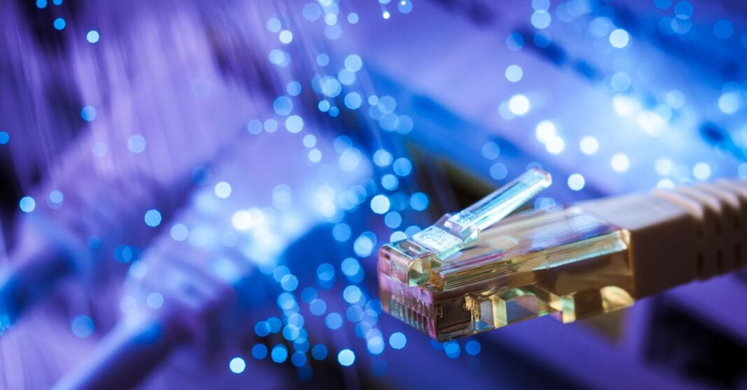 digitalizacao,-eurispes:-serve-abordagem-equilibrada-com-uma-pessoa-no-centro