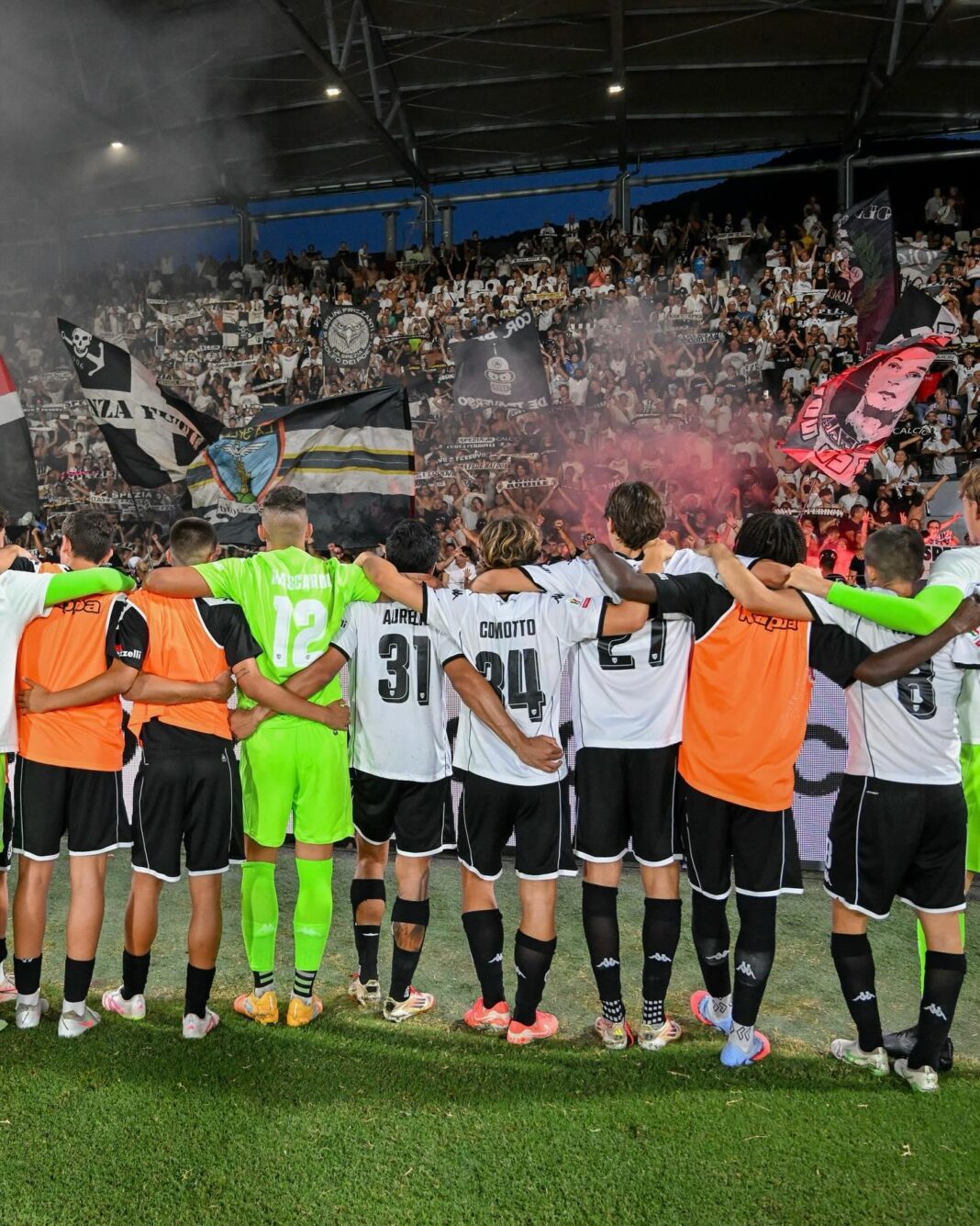 tenla-nas-arquibancadas-para-spezia,-e-imediatamente-derby